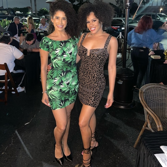 FOREVER 21 - Shop Now - Picture 6 of 7